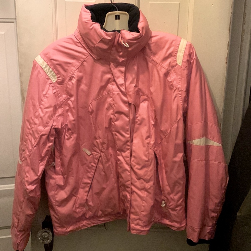 Brand New unused Obermeyer ski jacket Ladies 4 pink w/ white accents. No tags.
